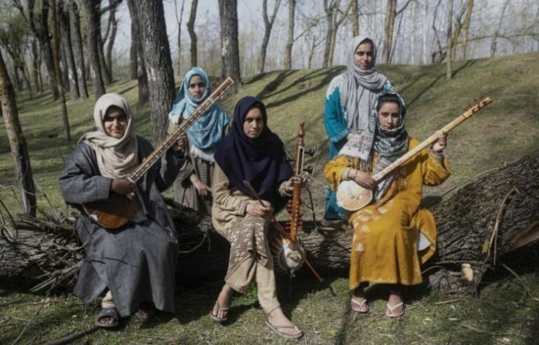 Yemberzal: The All-Women Sufi Music Group In Kashmir TheatreArtLife